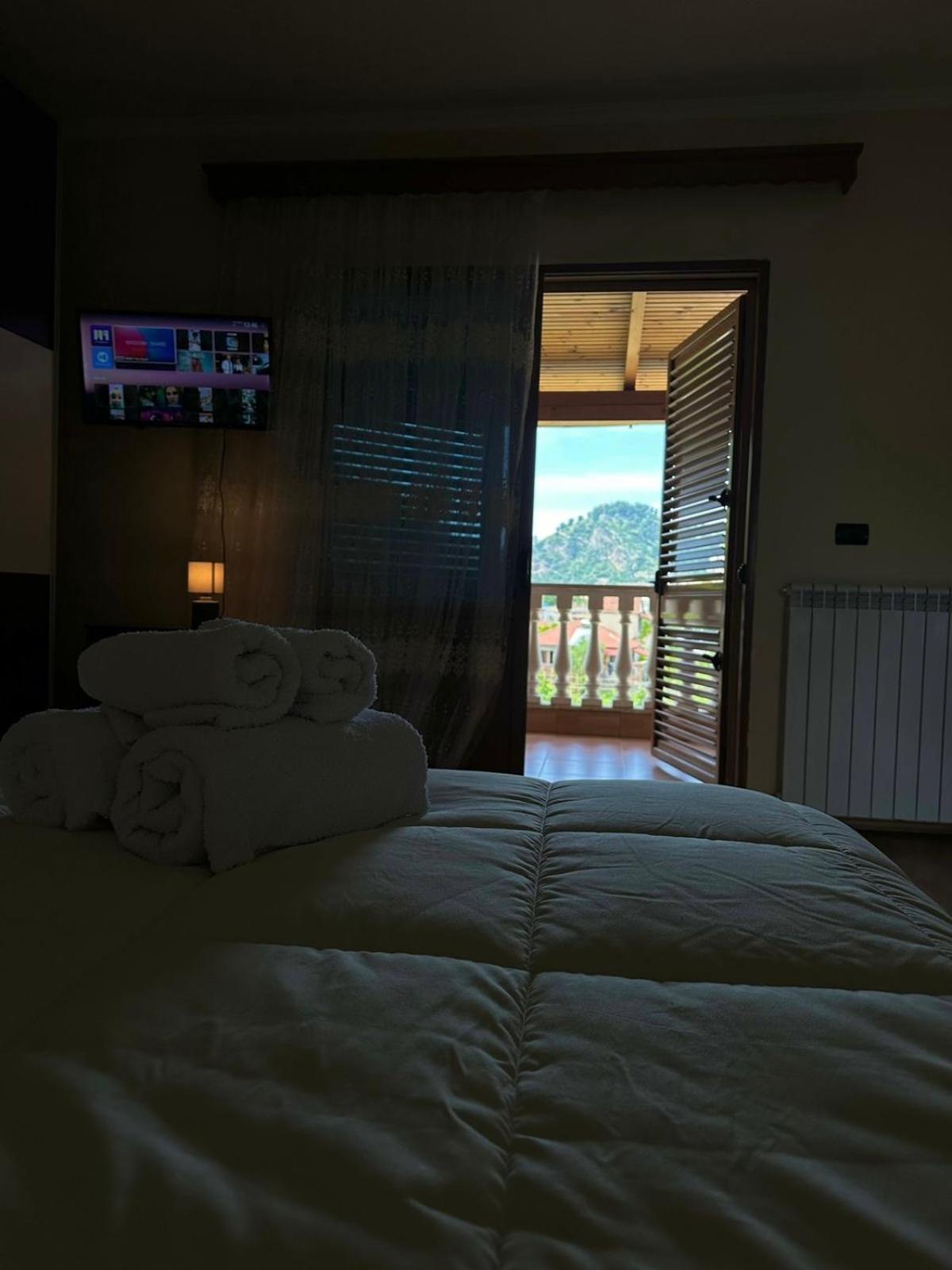 Guest House Pulake Berat Eksteriør bilde