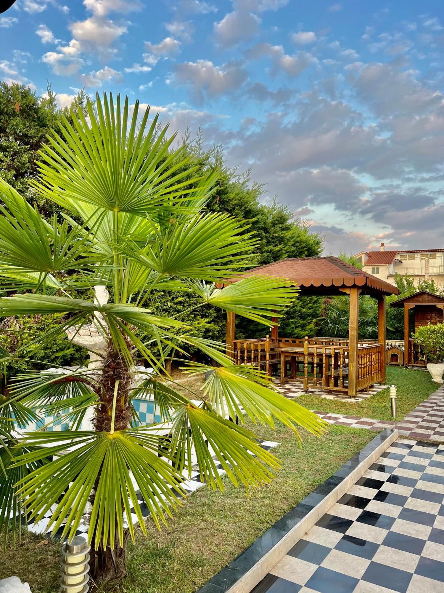 Guest House Pulake Berat Eksteriør bilde